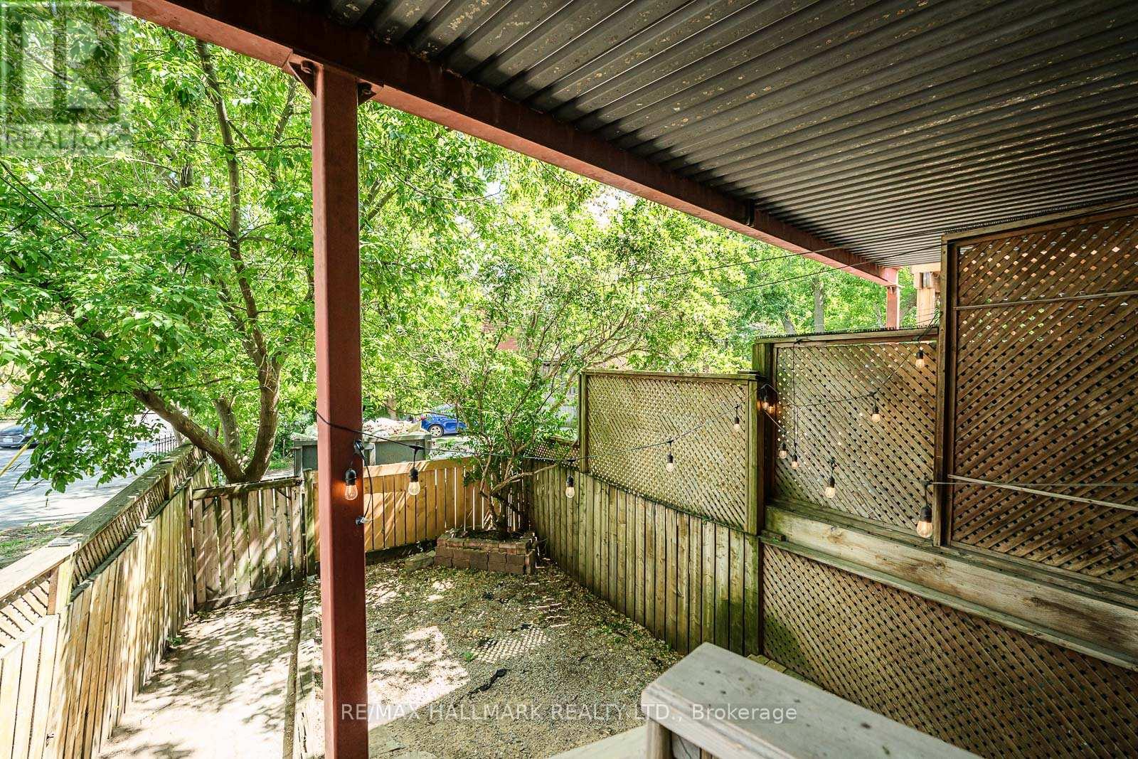 Main & Lower - 229 Kingston Road, Toronto, Ontario  M4L 1T5 - Photo 22 - E13238480
