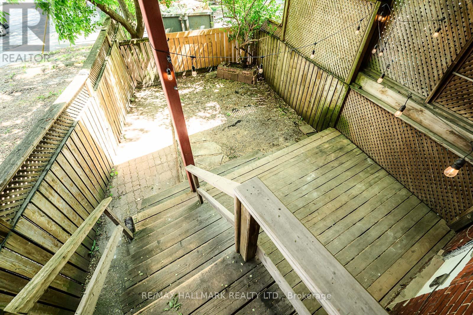 Main & Lower - 229 Kingston Road, Toronto, Ontario  M4L 1T5 - Photo 24 - E13238480