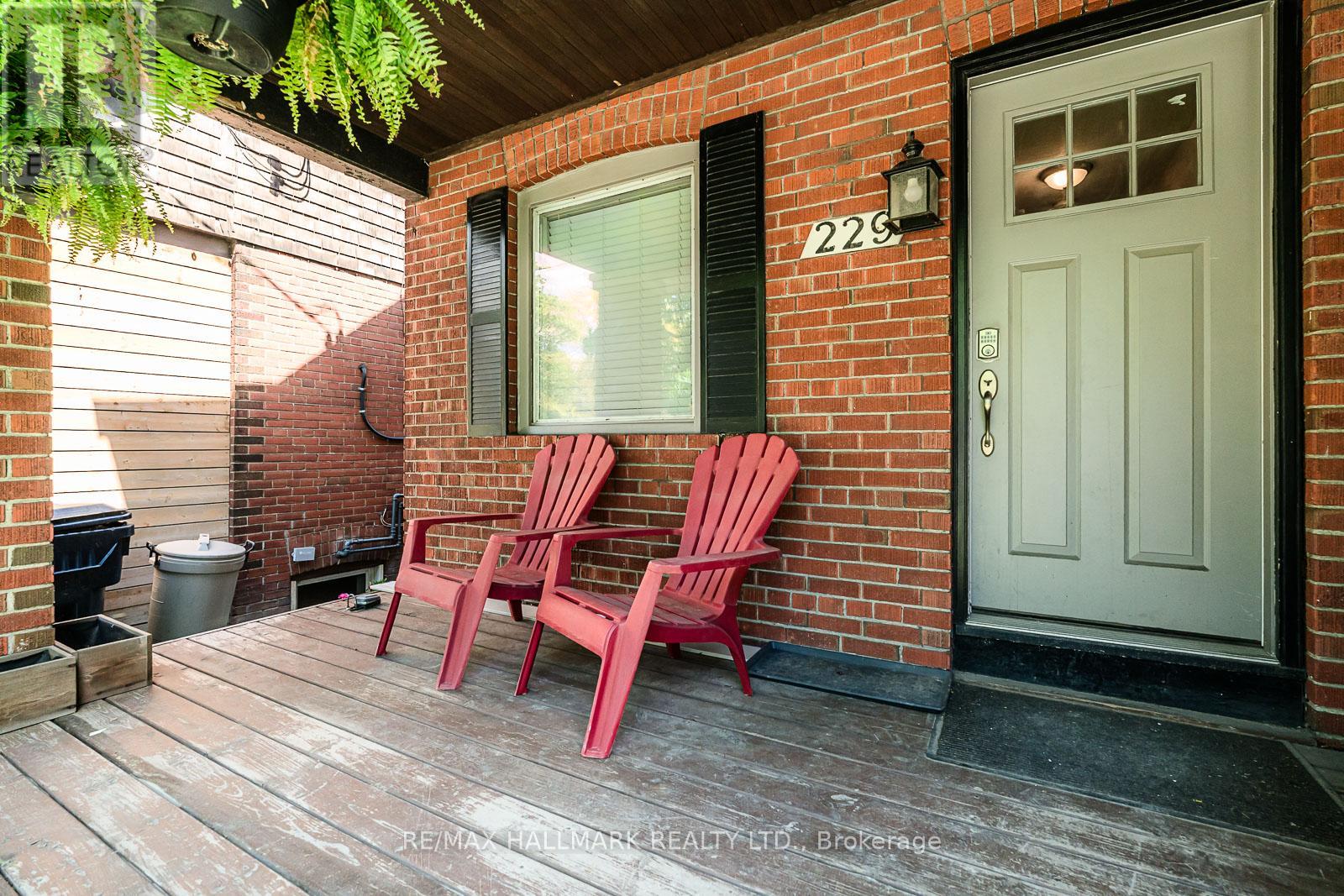 Main & Lower - 229 Kingston Road, Toronto, Ontario  M4L 1T5 - Photo 29 - E13238480