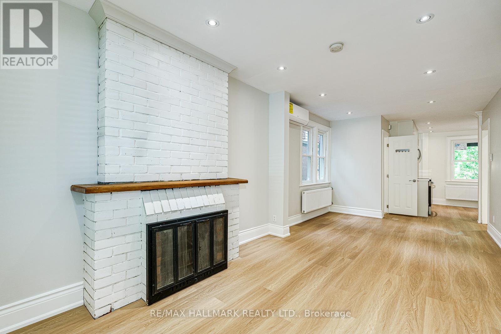 Main & Lower - 229 Kingston Road, Toronto, Ontario  M4L 1T5 - Photo 5 - E13238480