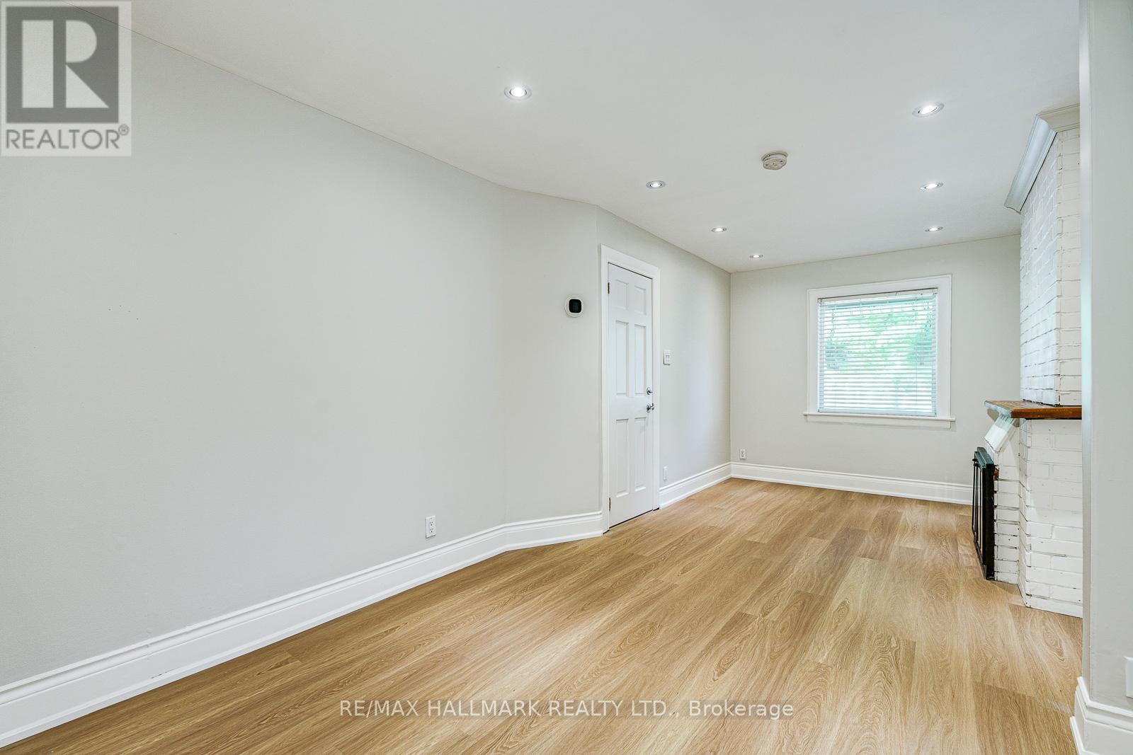 Main & Lower - 229 Kingston Road, Toronto, Ontario  M4L 1T5 - Photo 7 - E13238480