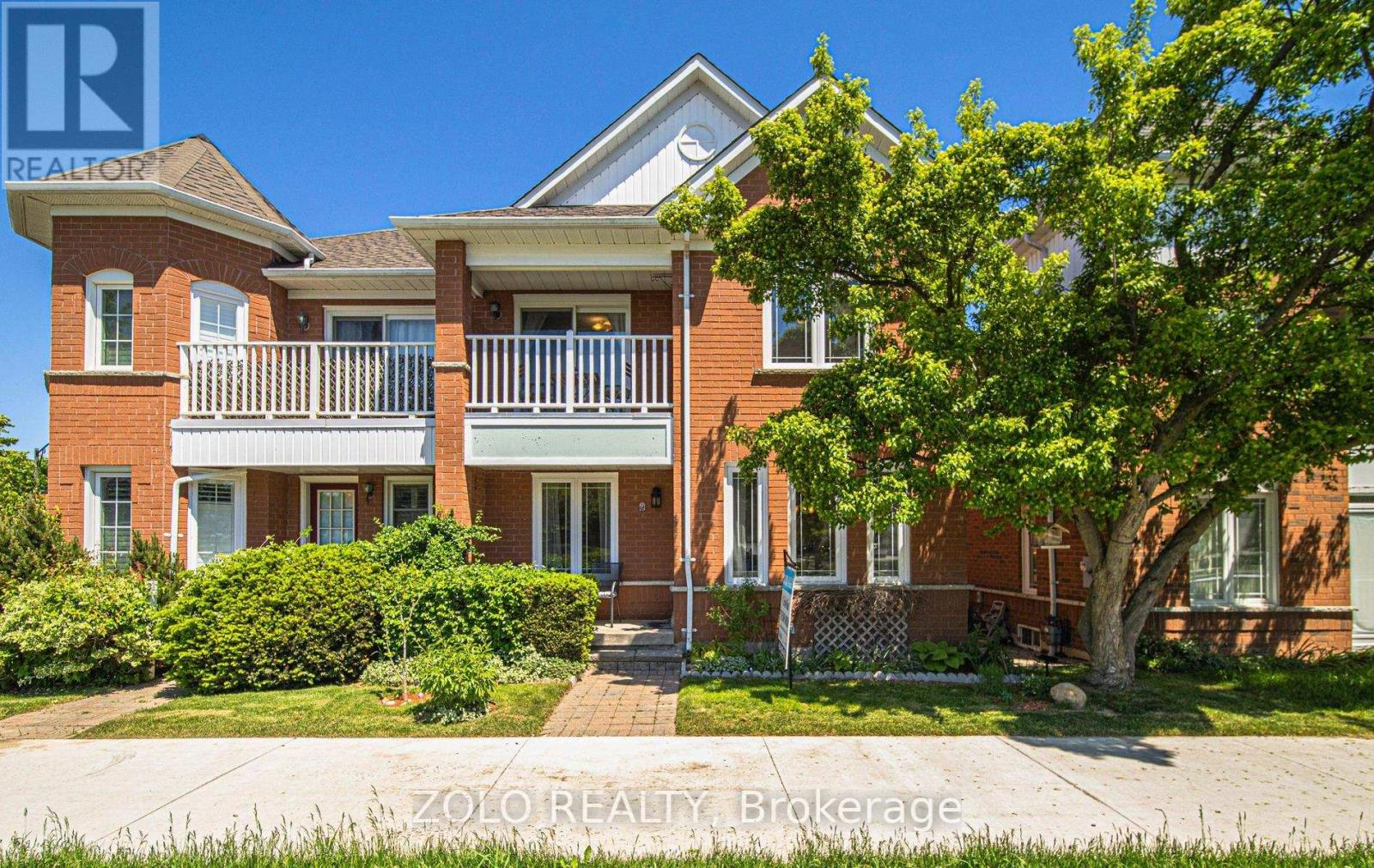 4 Trellanock Avenue, Toronto, Ontario  M1C 5B3 - Photo 2 - E13238508