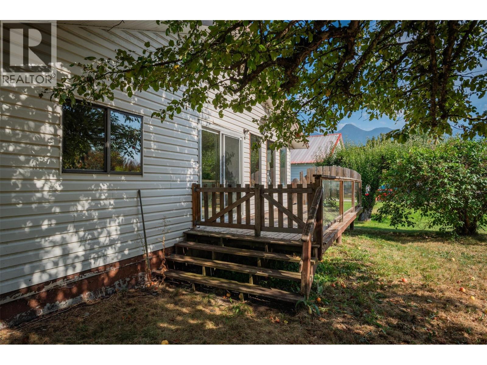 320 River Lane, Kaslo, British Columbia  V0G 1M0 - Photo 17 - 10381657
