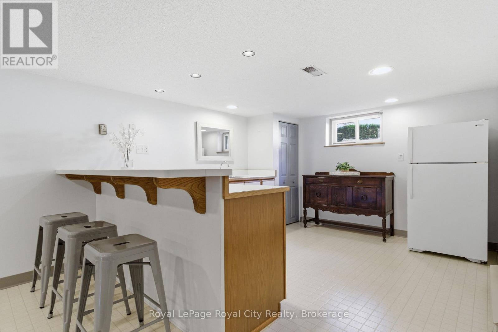92 Dean Avenue, Guelph, Ontario  N1G 1L6 - Photo 35 - X13237892