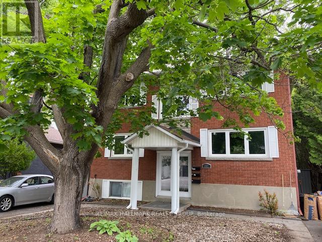 657 Golden Avenue, Ottawa, Ontario  K2A 2G3 - Photo 1 - X13238552