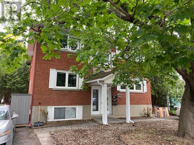 657 Golden Avenue, Ottawa, Ontario  K2A 2G3 - Photo 2 - X13238552