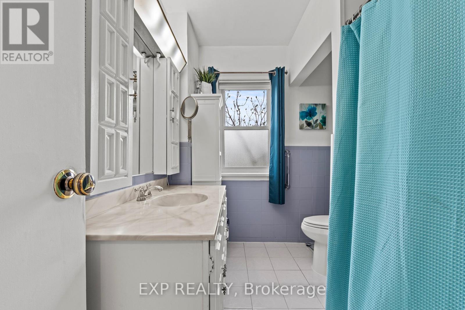 5367 Kitchener Street, Niagara Falls (Clifton Hill), Ontario  L2G 1B6 - Photo 19 - X13238548