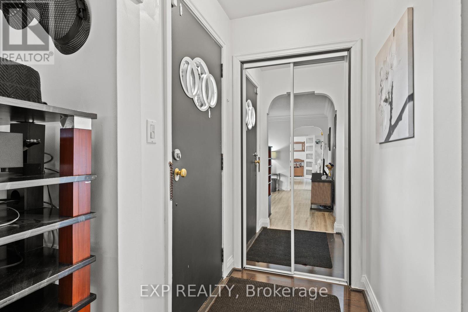 5367 Kitchener Street, Niagara Falls (Clifton Hill), Ontario  L2G 1B6 - Photo 6 - X13238548