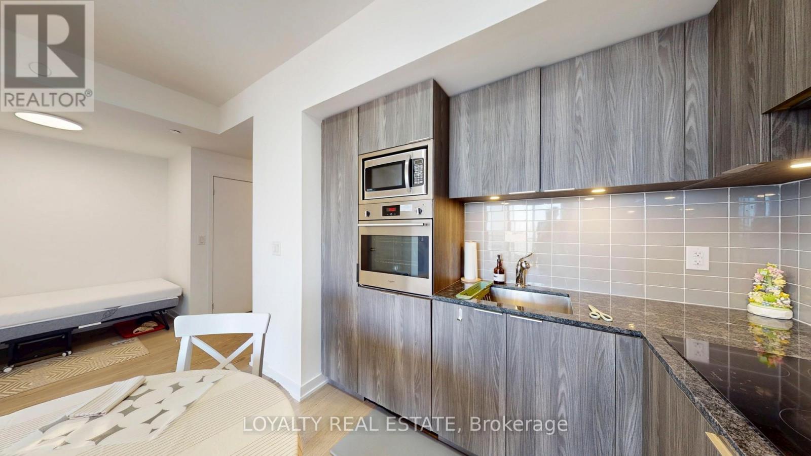 4707 - 11 Wellesley Street W, Toronto, Ontario  M4Y 0G4 - Photo 26 - C13238602