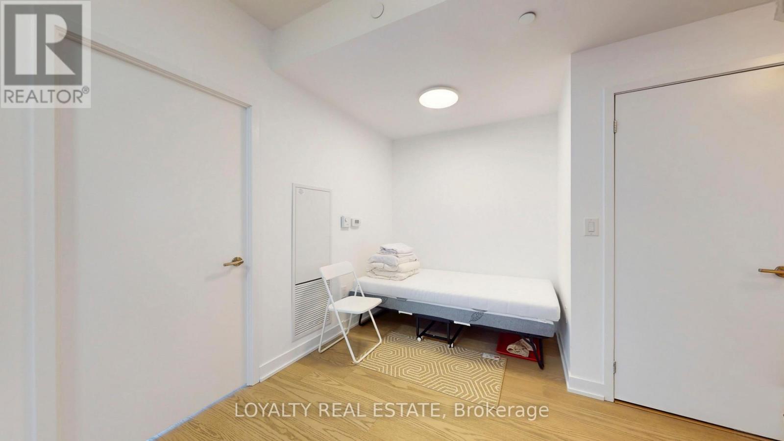 4707 - 11 Wellesley Street W, Toronto, Ontario  M4Y 0G4 - Photo 32 - C13238602
