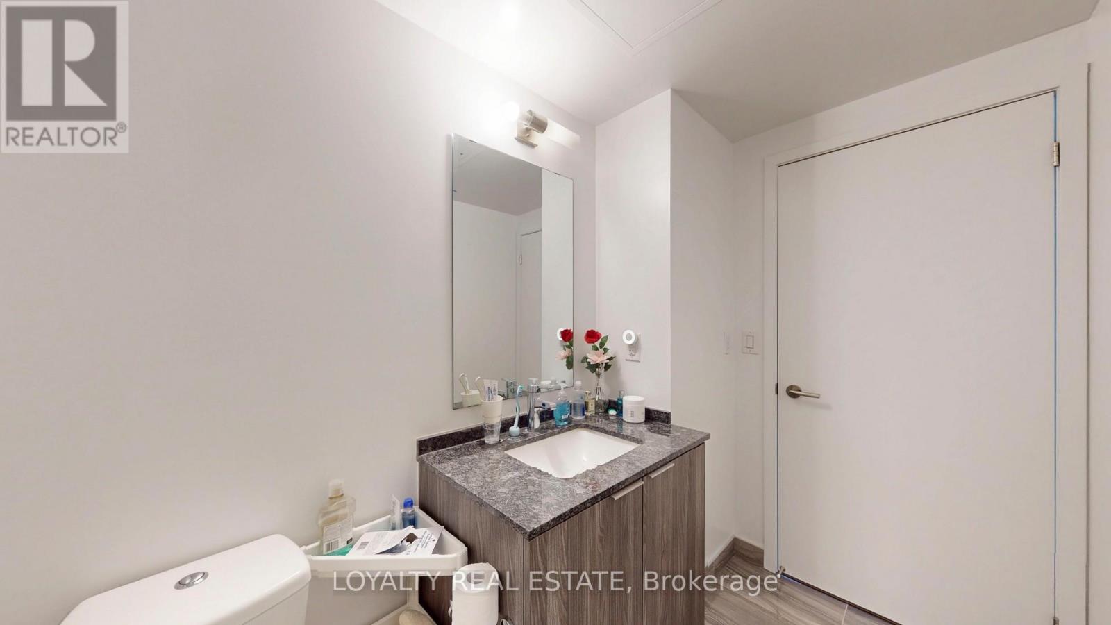 4707 - 11 Wellesley Street W, Toronto, Ontario  M4Y 0G4 - Photo 34 - C13238602