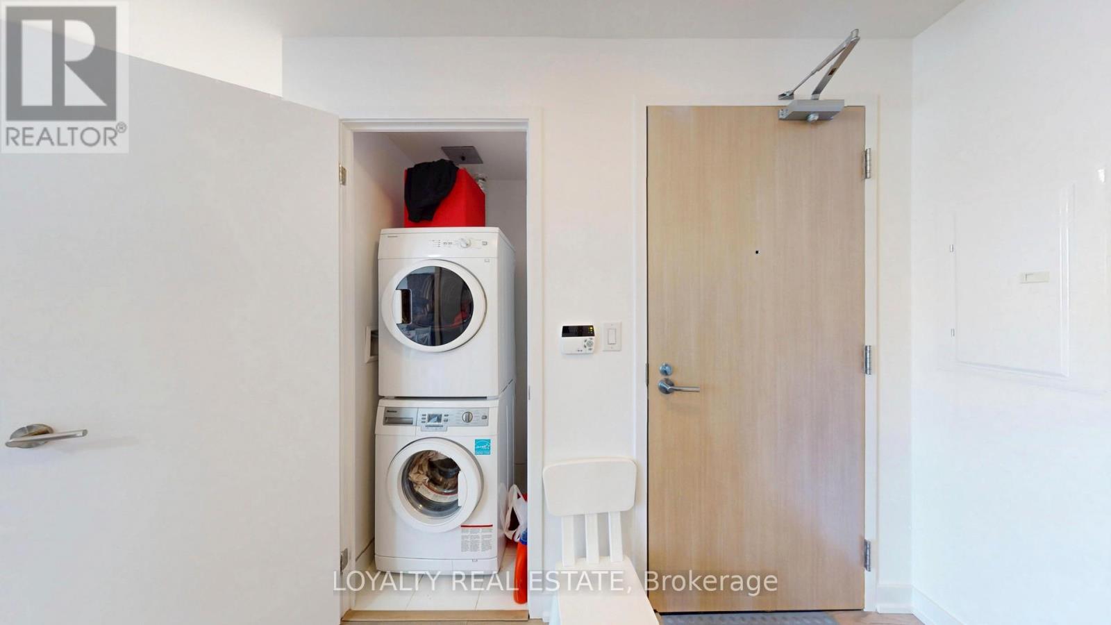 4707 - 11 Wellesley Street W, Toronto, Ontario  M4Y 0G4 - Photo 36 - C13238602