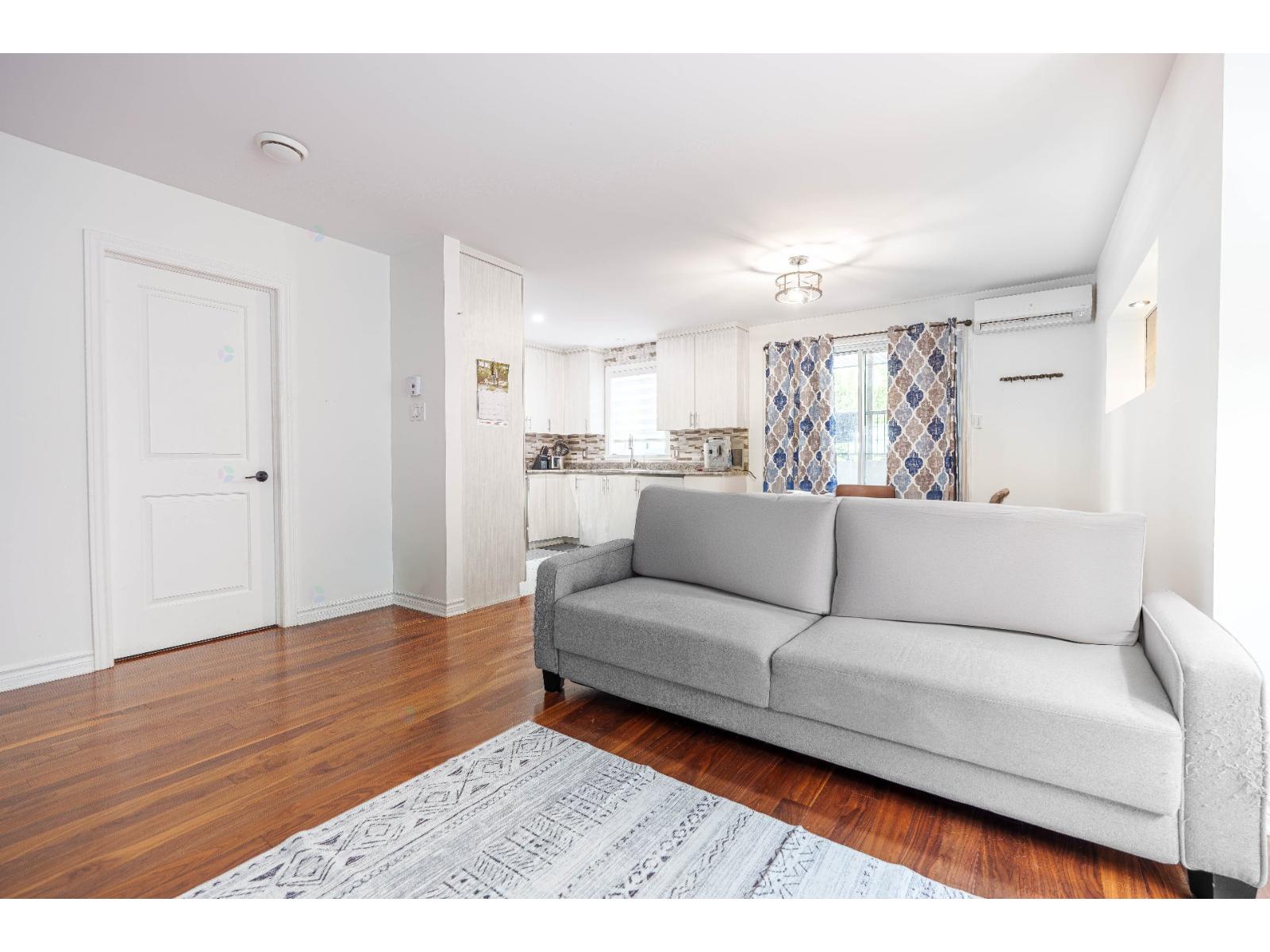 214 Rue du Genévrier|#102 Saint-Constant Quebec Canada J5A0C5 5