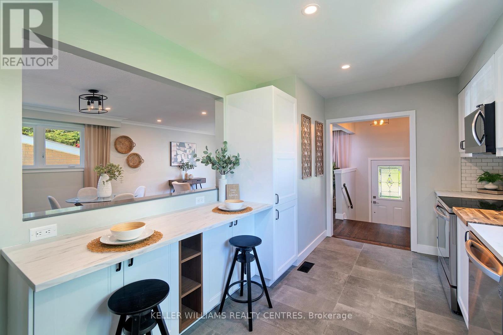2 Banmoor Boulevard, Toronto, Ontario  M1J 2Y9 - Photo 10 - E13238566