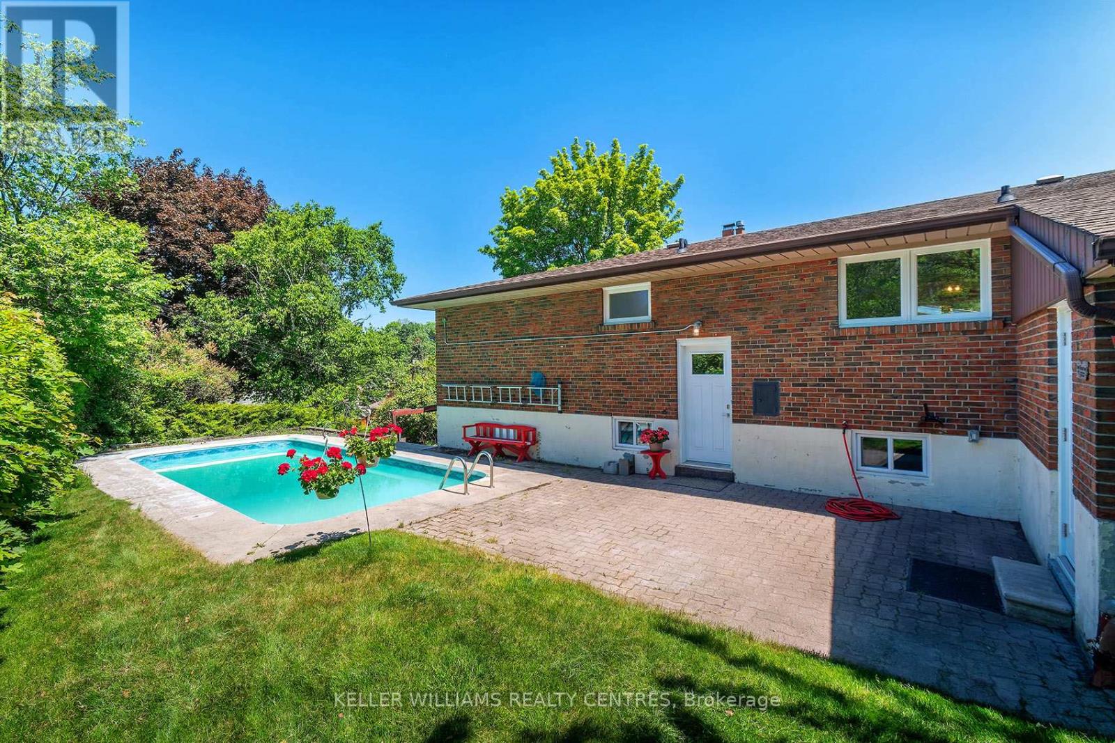 2 Banmoor Boulevard, Toronto, Ontario  M1J 2Y9 - Photo 32 - E13238566