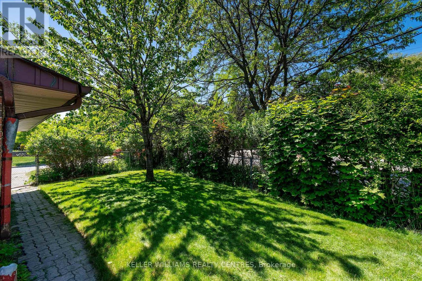 2 Banmoor Boulevard, Toronto, Ontario  M1J 2Y9 - Photo 33 - E13238566