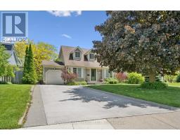 52 STIRLING MACGREGOR DRIVE, Cambridge, Ontario
