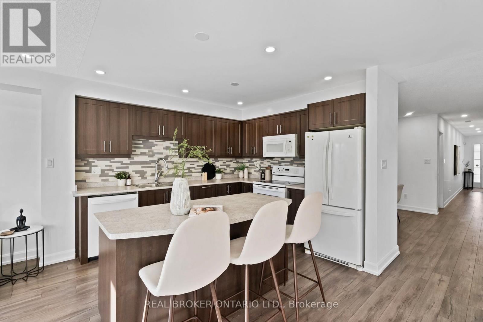 76 Sundragon Trail, Bradford West Gwillimbury (Bradford), Ontario  L3Z 2A5 - Photo 11 - N13238578