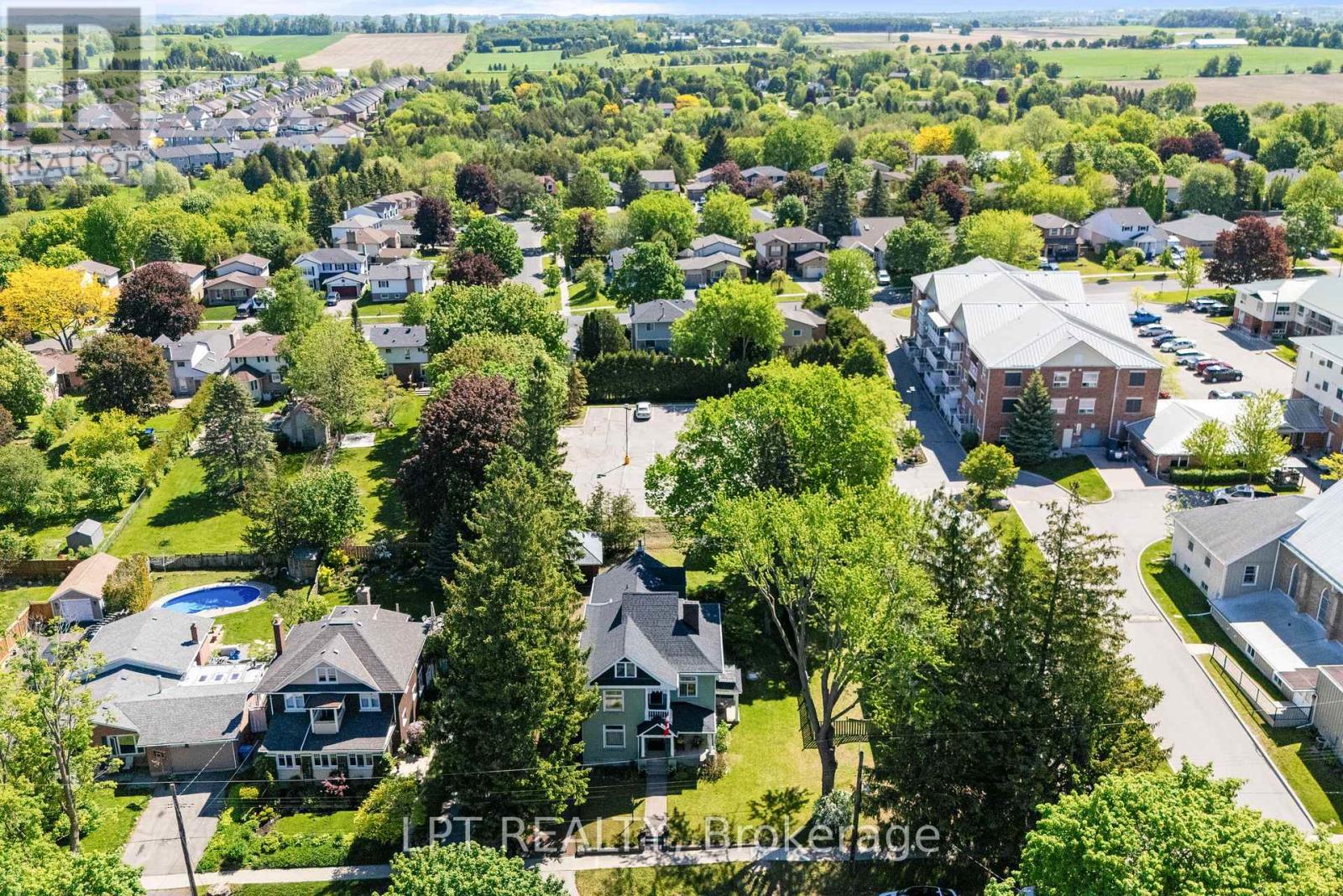 47 Alice Street, East Gwillimbury (Mt Albert), Ontario  L0G 1M0 - Photo 10 - N13238592