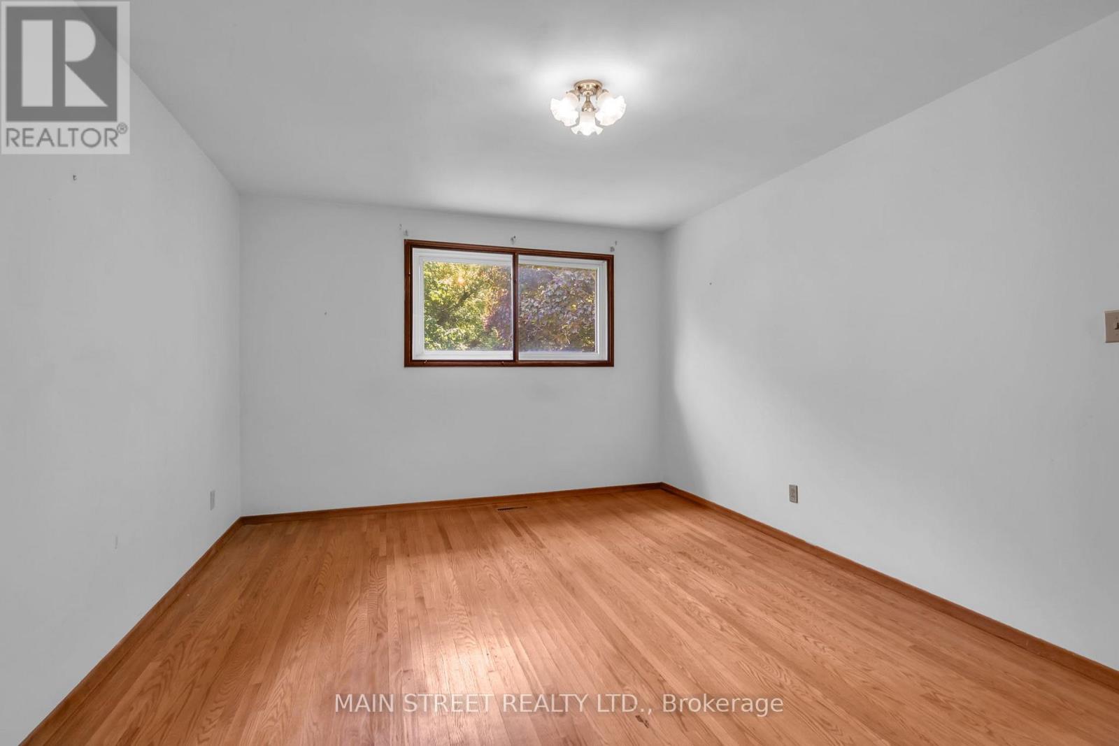 806 Three Seasons Drive, Newmarket, Ontario  L3Y 2B8 - Photo 13 - N13238598