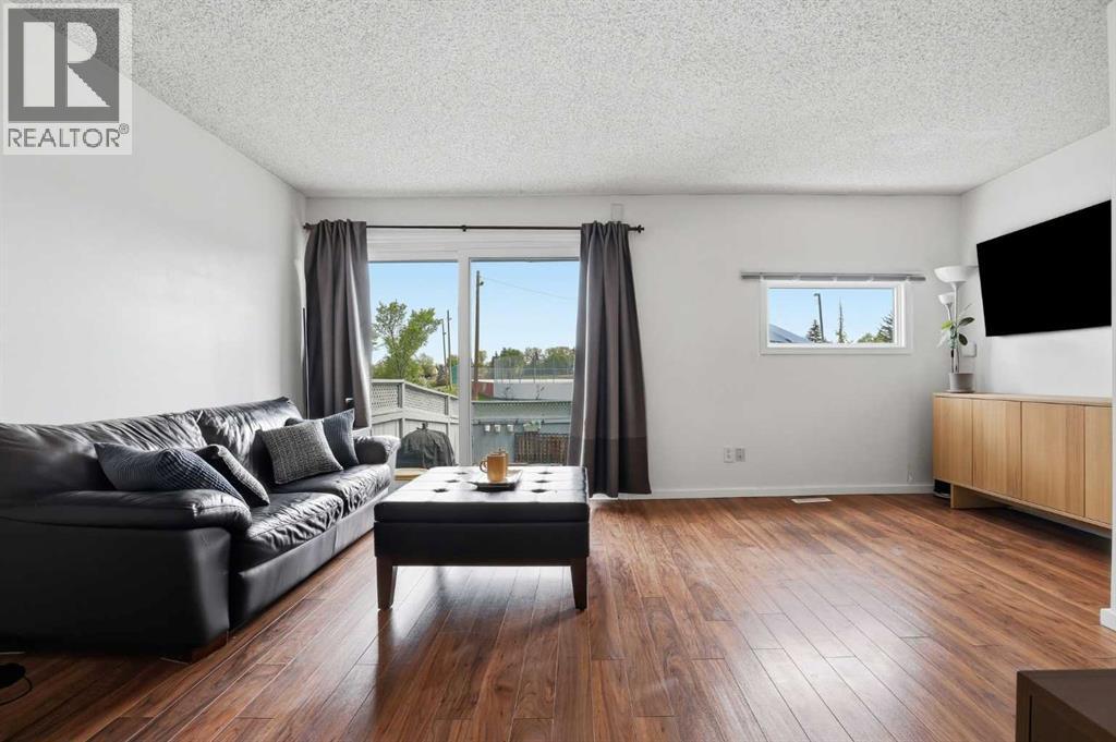 13, 131 Templehill Drive Ne, Calgary, Alberta  T1Y 4T1 - Photo 12 - A2316541