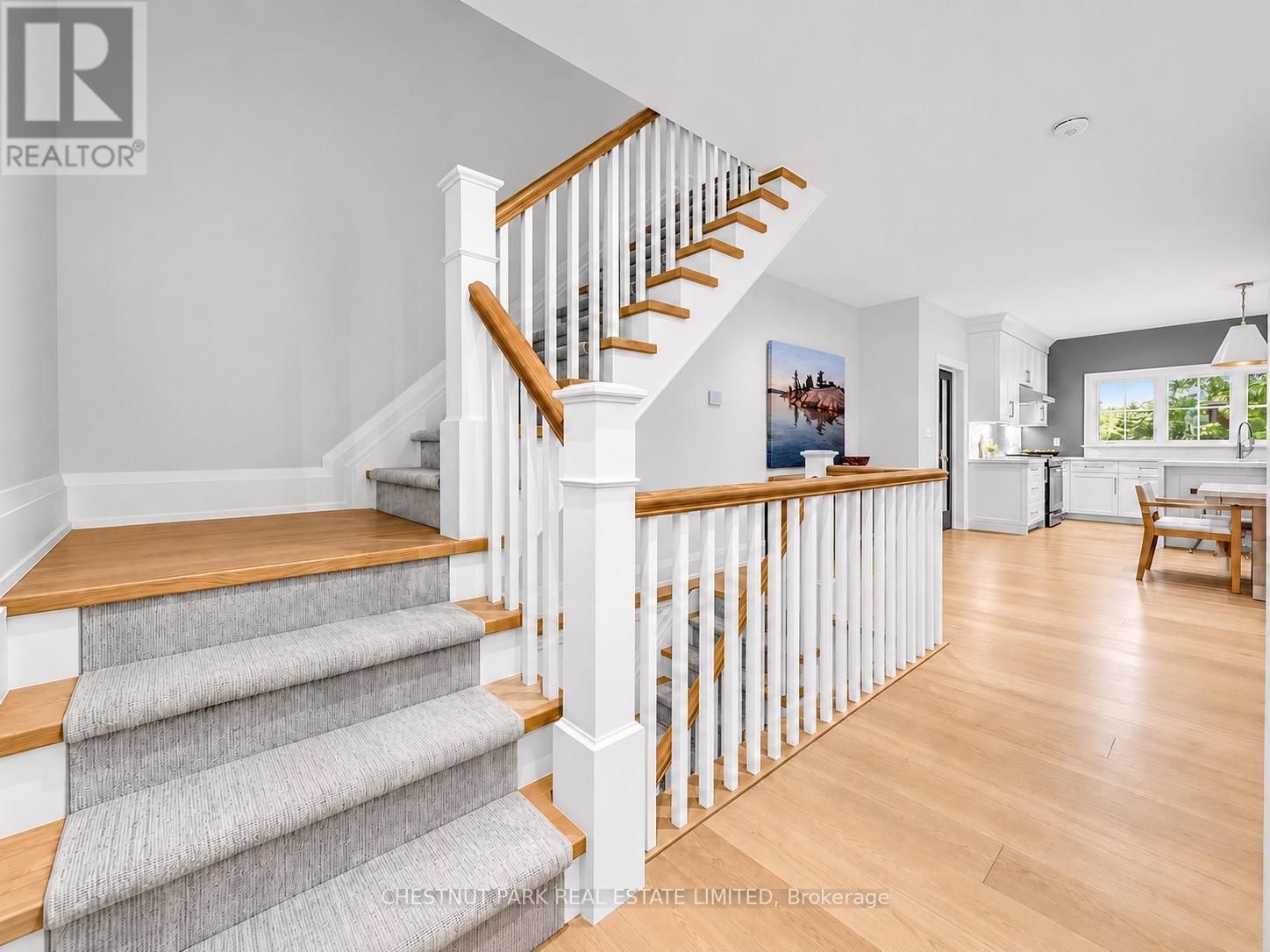 542 Woodland Avenue, Burlington, Ontario  L7R 2S4 - Photo 21 - W13238344