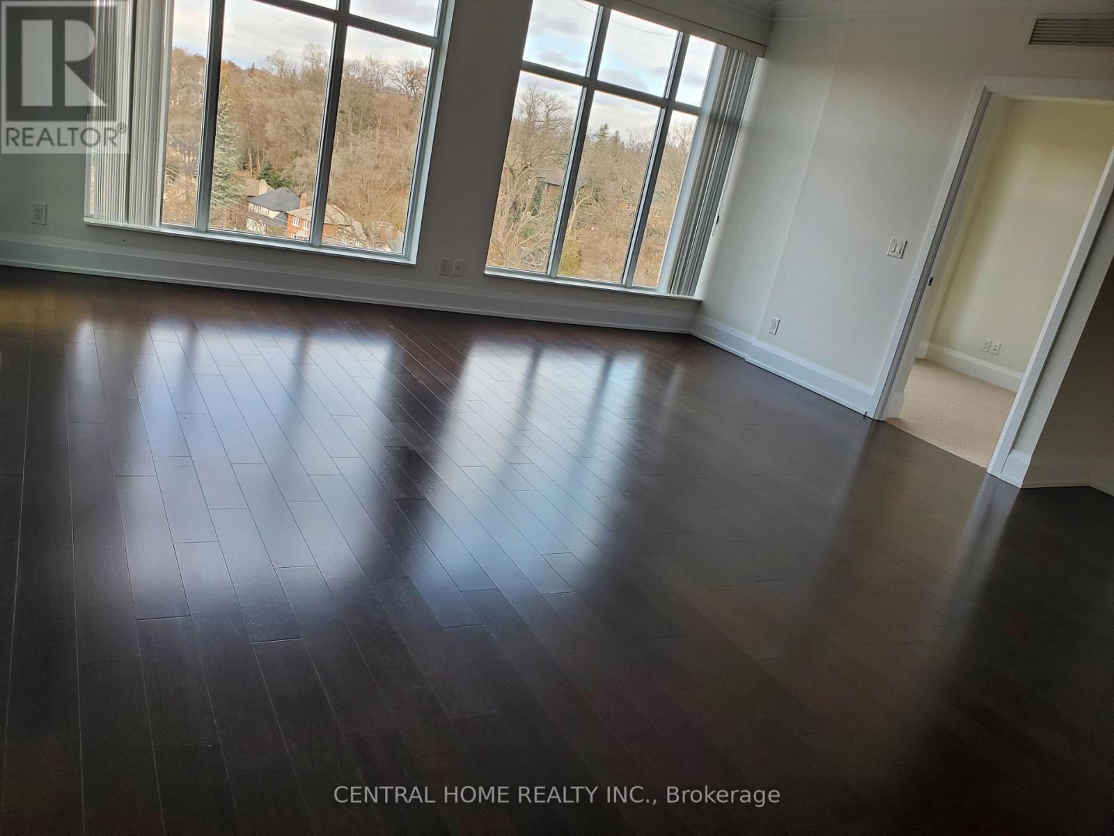 825 - 1 Old Mill Drive, Toronto, Ontario  M6S 0A1 - Photo 14 - W13238568