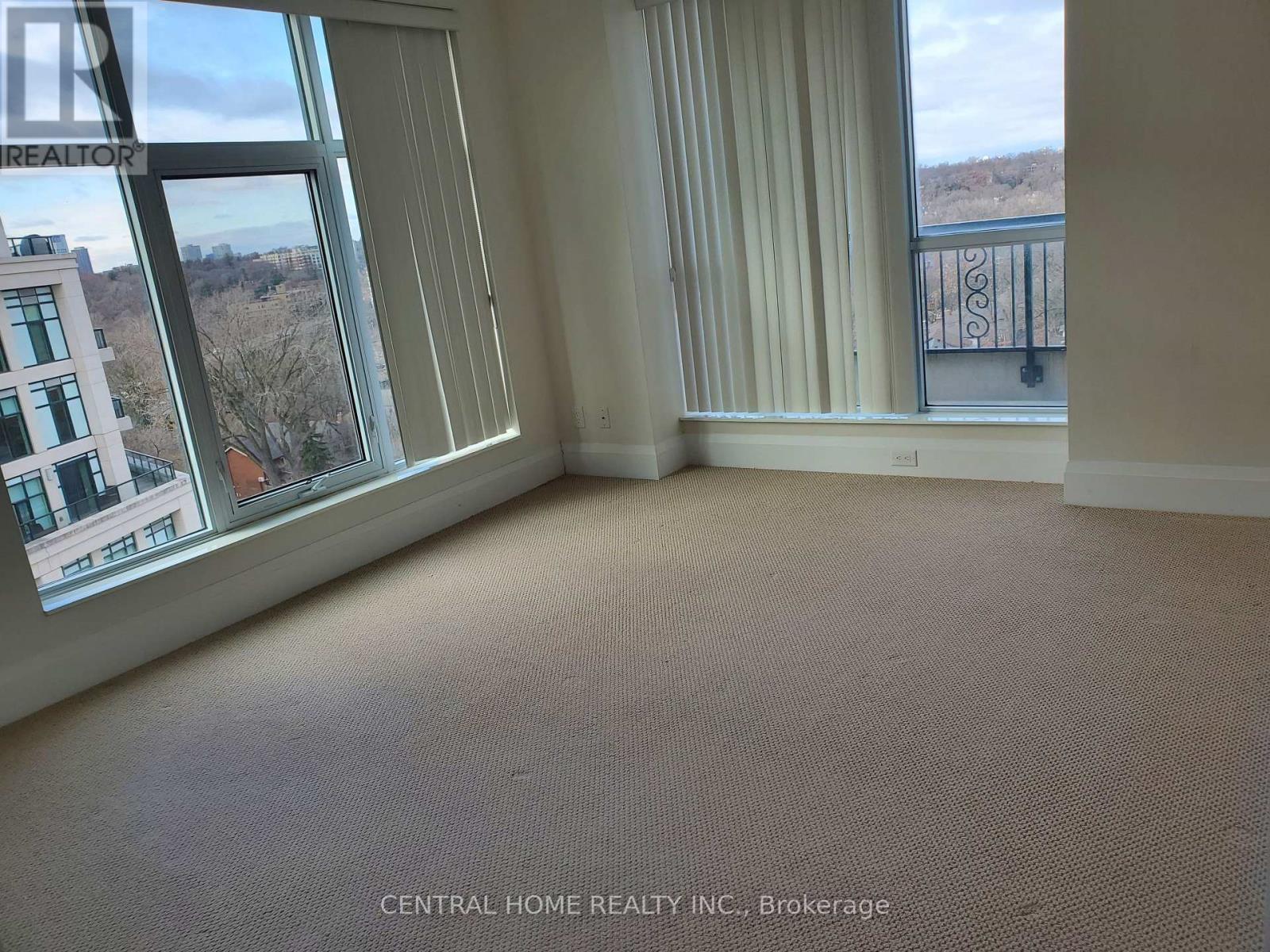 825 - 1 Old Mill Drive, Toronto, Ontario  M6S 0A1 - Photo 18 - W13238568