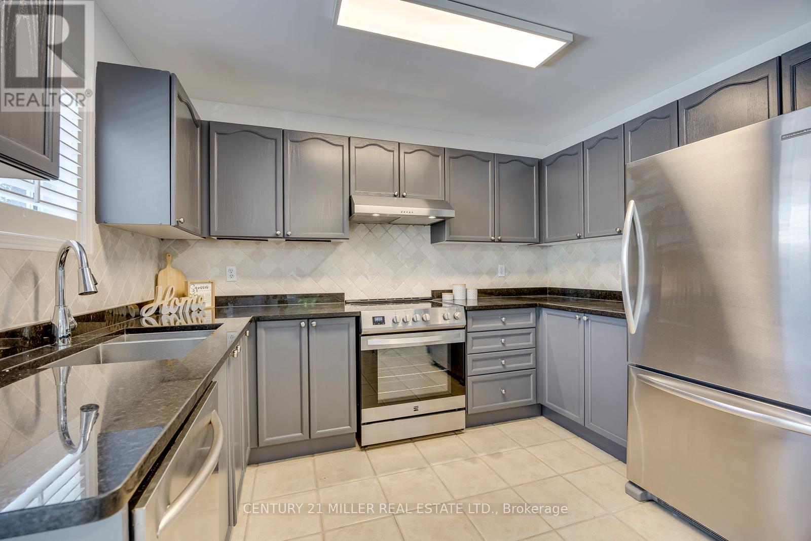 5253 Nova Crescent, Burlington, Ontario  L7L 7B8 - Photo 11 - W13238594