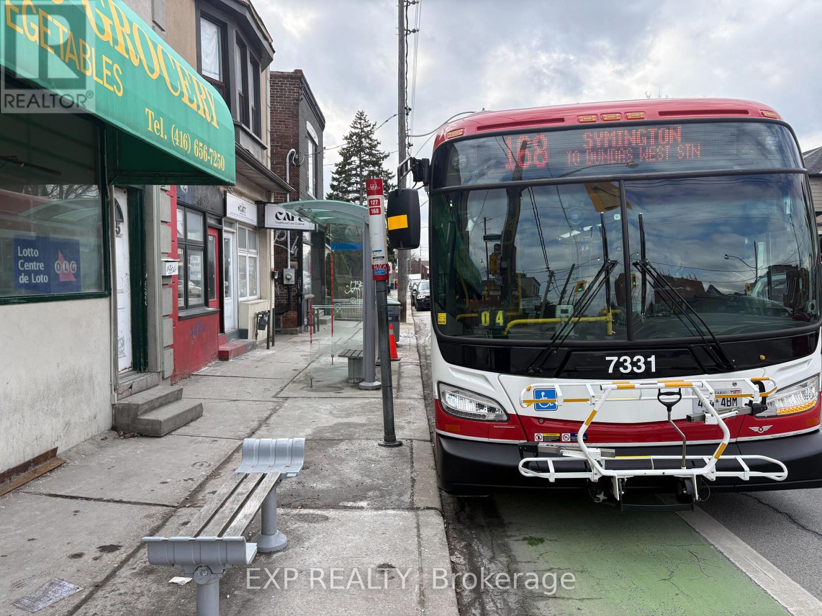 1927 Davenport Road E, Toronto, Ontario  M6N 1C3 - Photo 10 - W13238596