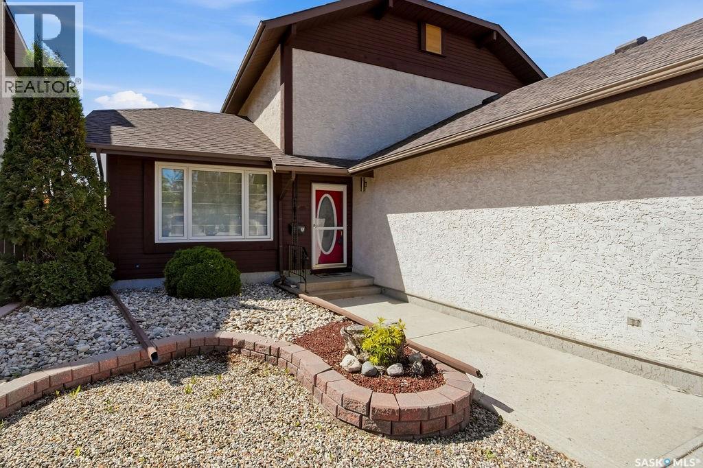 5966 Hague Crescent, Regina, Saskatchewan  S4X 3K5 - Photo 2 - SK038238
