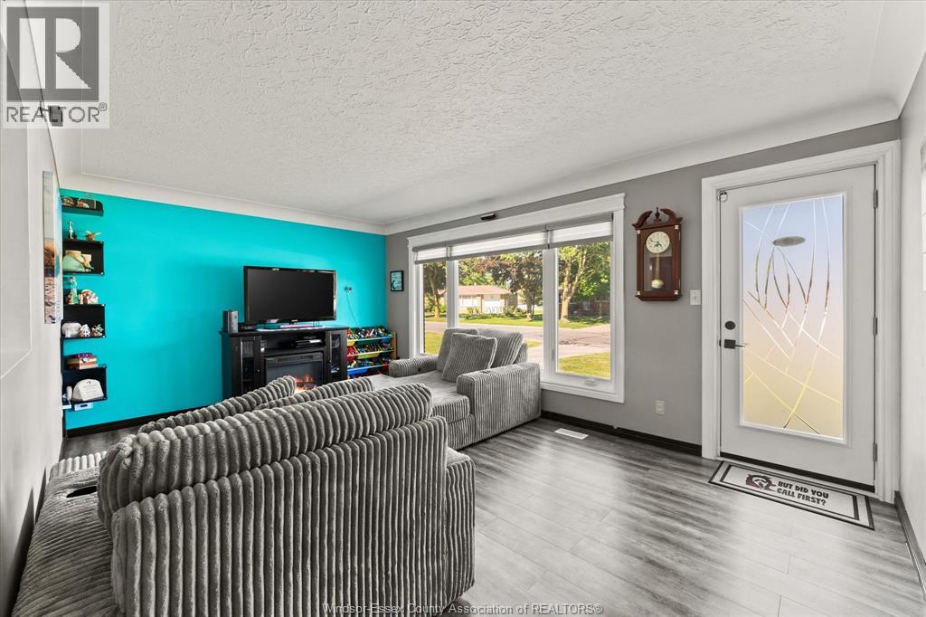 67 Danforth Avenue, Leamington, Ontario  N8H 2P8 - Photo 6 - 26013016