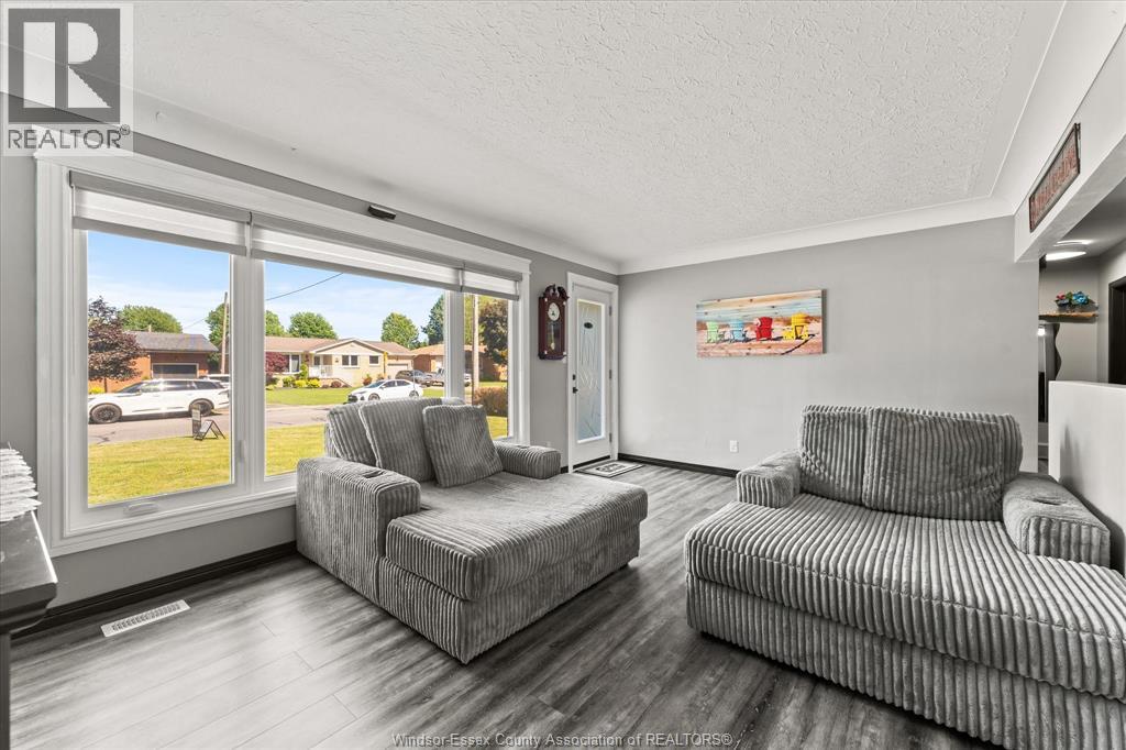 67 Danforth Avenue, Leamington, Ontario  N8H 2P8 - Photo 7 - 26013016