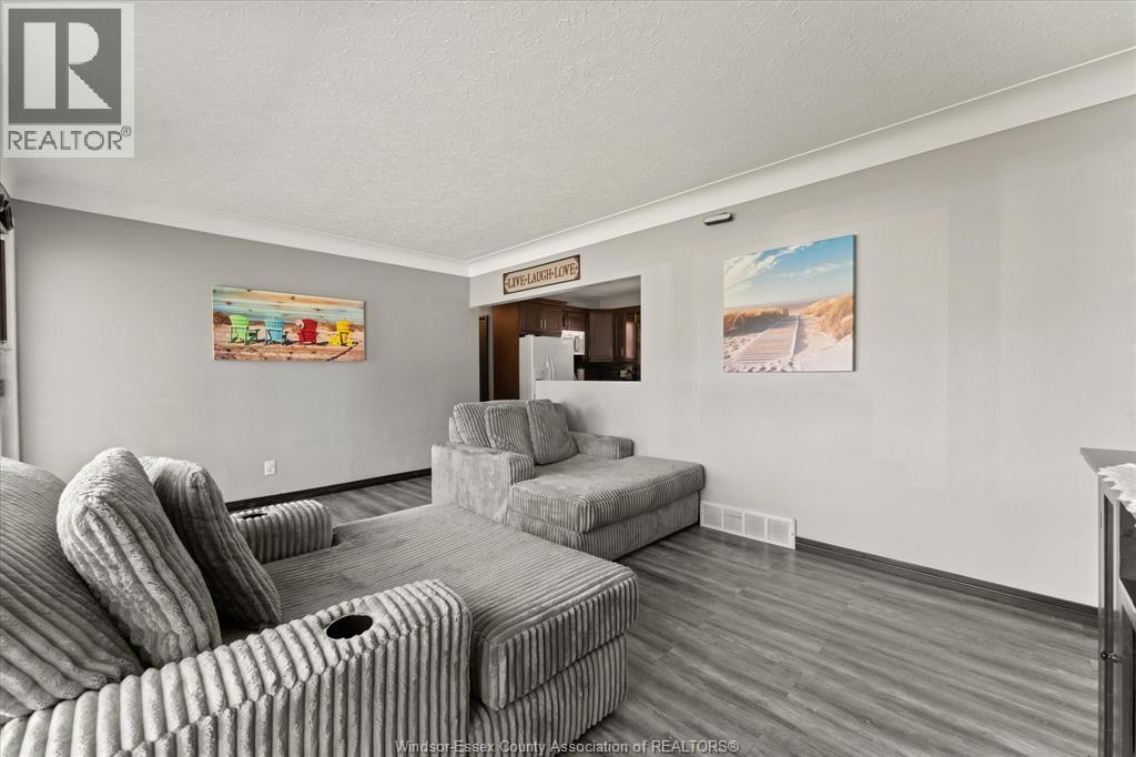 67 Danforth Avenue, Leamington, Ontario  N8H 2P8 - Photo 8 - 26013016
