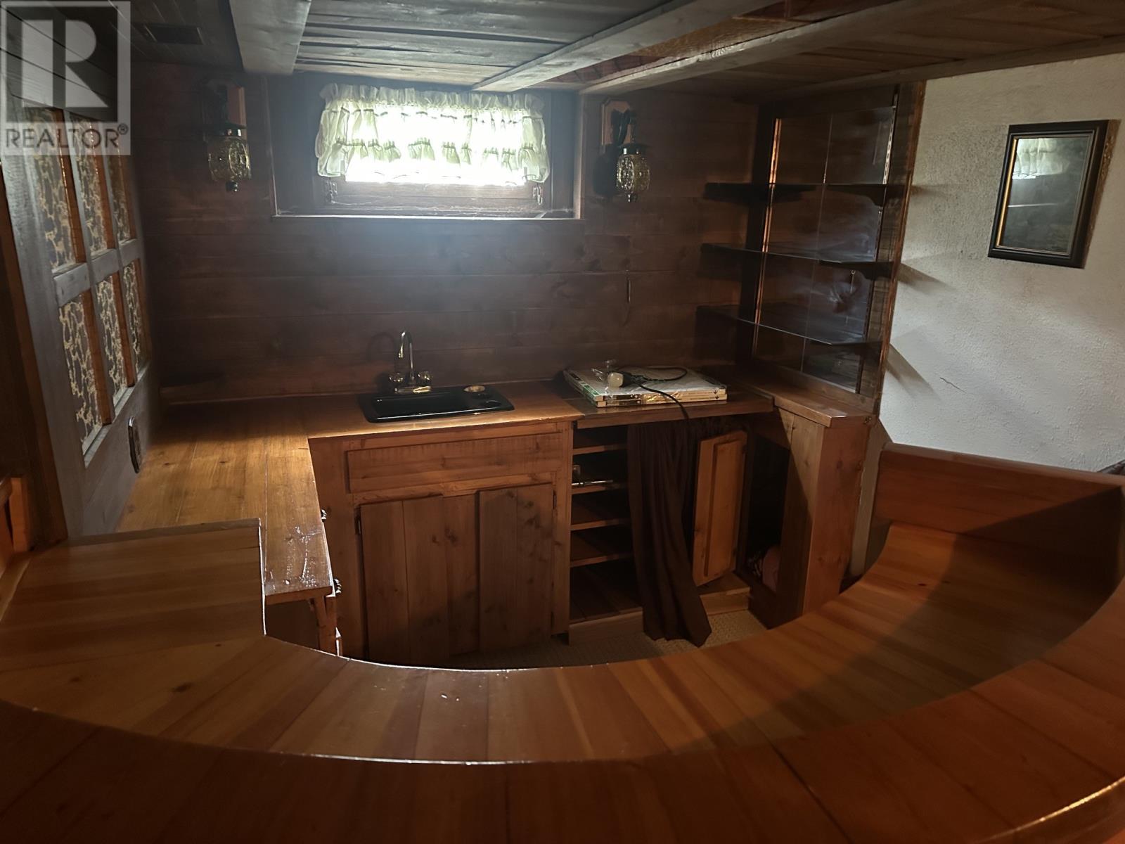 Photo 48