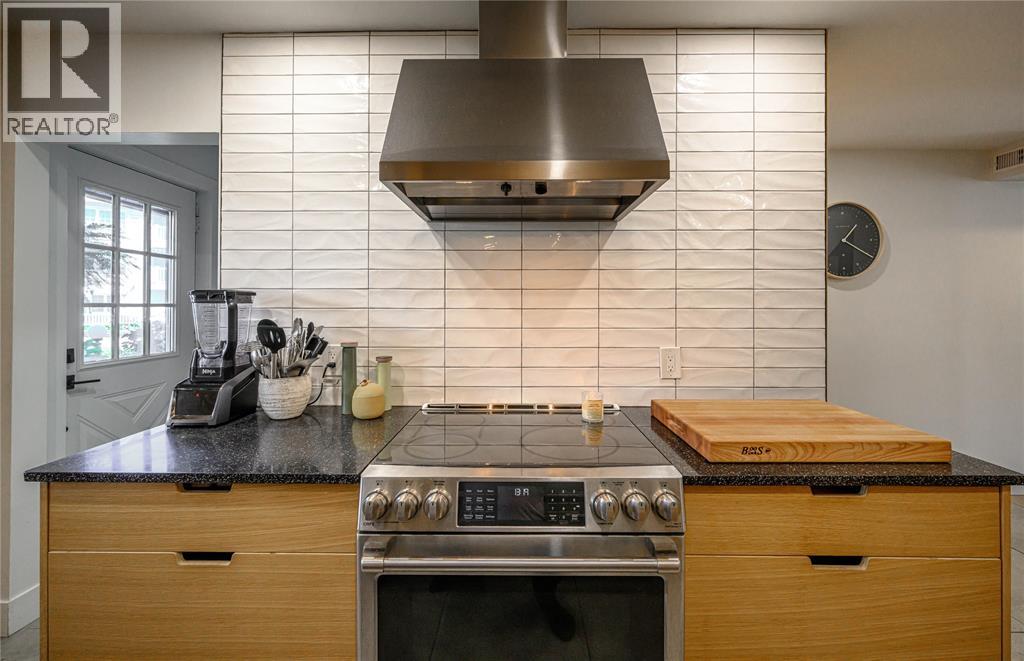 1510 Venetian Boulevard Unit# M-32, Point Edward photo 7