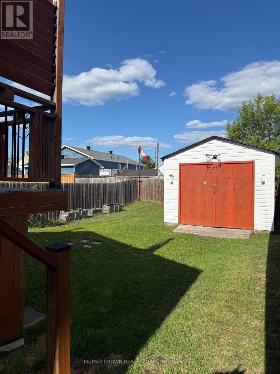 556 & 552 Balsam Street S, Timmins, Ontario  P4N 2G3 - Photo 5 - T13238666