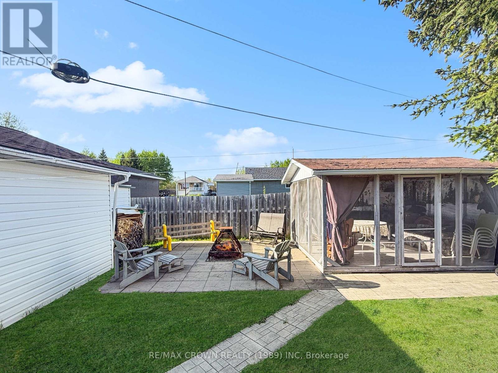 36 Bryant Street, Hearst, Ontario  P0L 1N0 - Photo 10 - T13238682