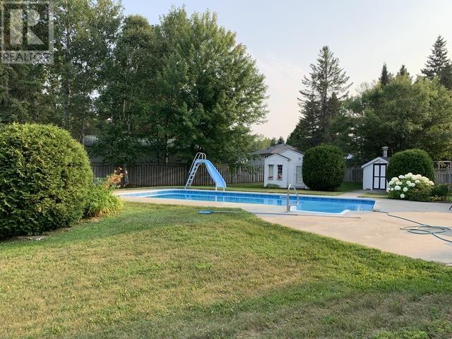106 Herrick Pl, Thunder Bay, Ontario  P7K 1C6 - Photo 2 - TB2601343