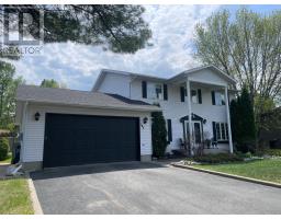 106 Herrick PL, Thunder Bay, Ontario