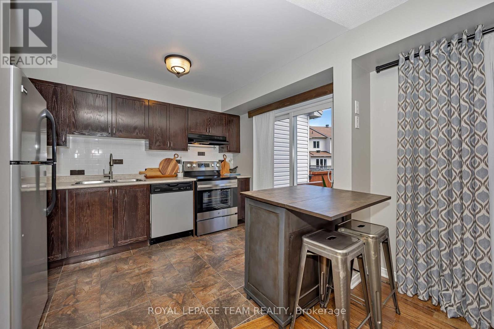 226 Arrita Street, Ottawa, Ontario  K2S 0J7 - Photo 10 - X13238630