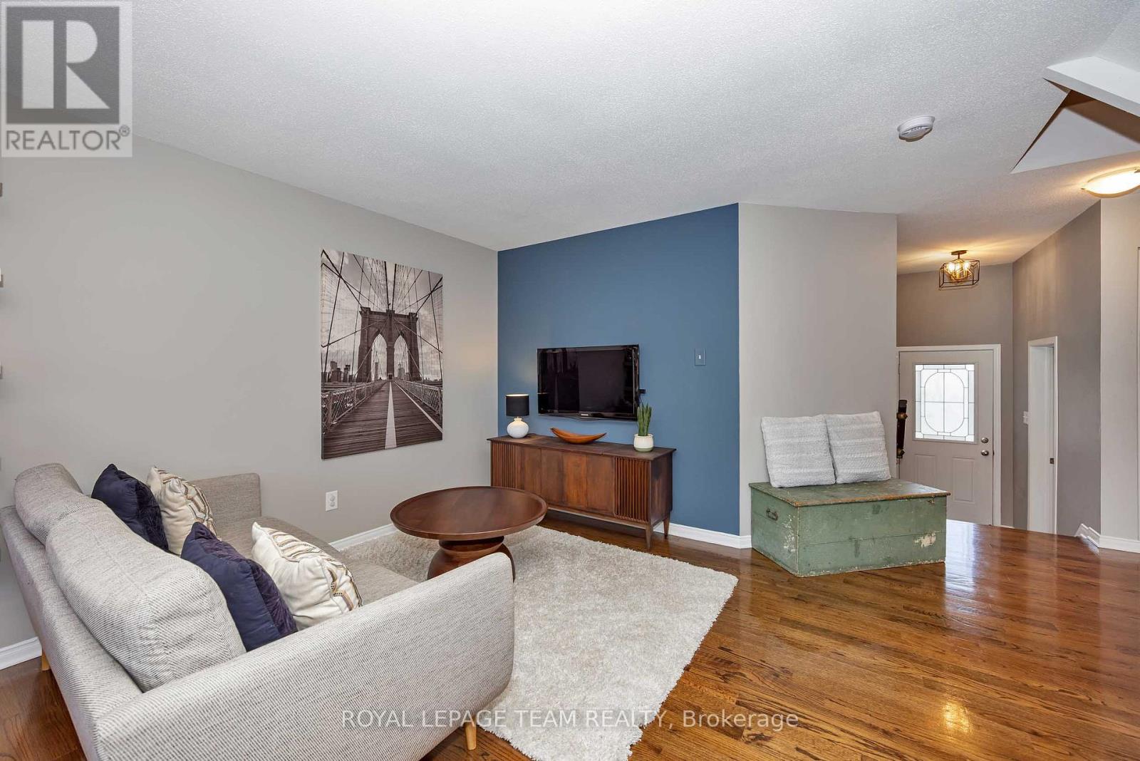 226 Arrita Street, Ottawa, Ontario  K2S 0J7 - Photo 6 - X13238630