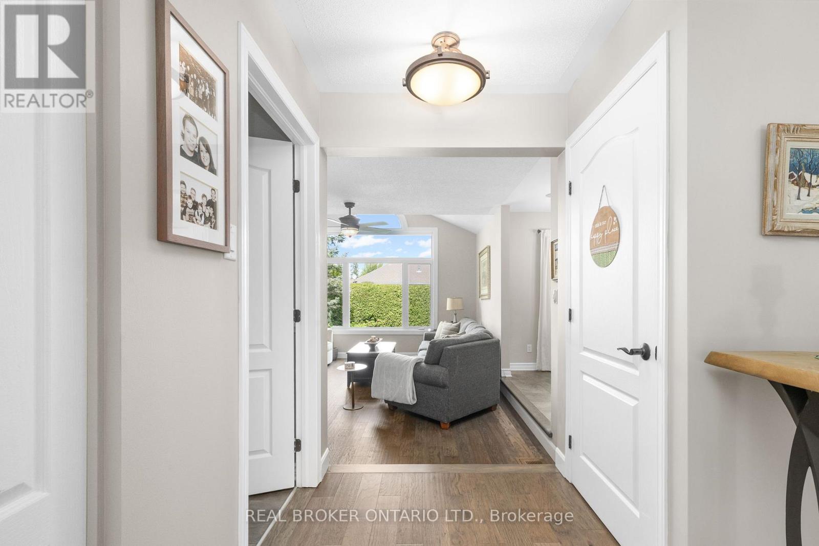 16 Forest Creek Drive, Ottawa, Ontario  K2S 1L6 - Photo 11 - X13238678