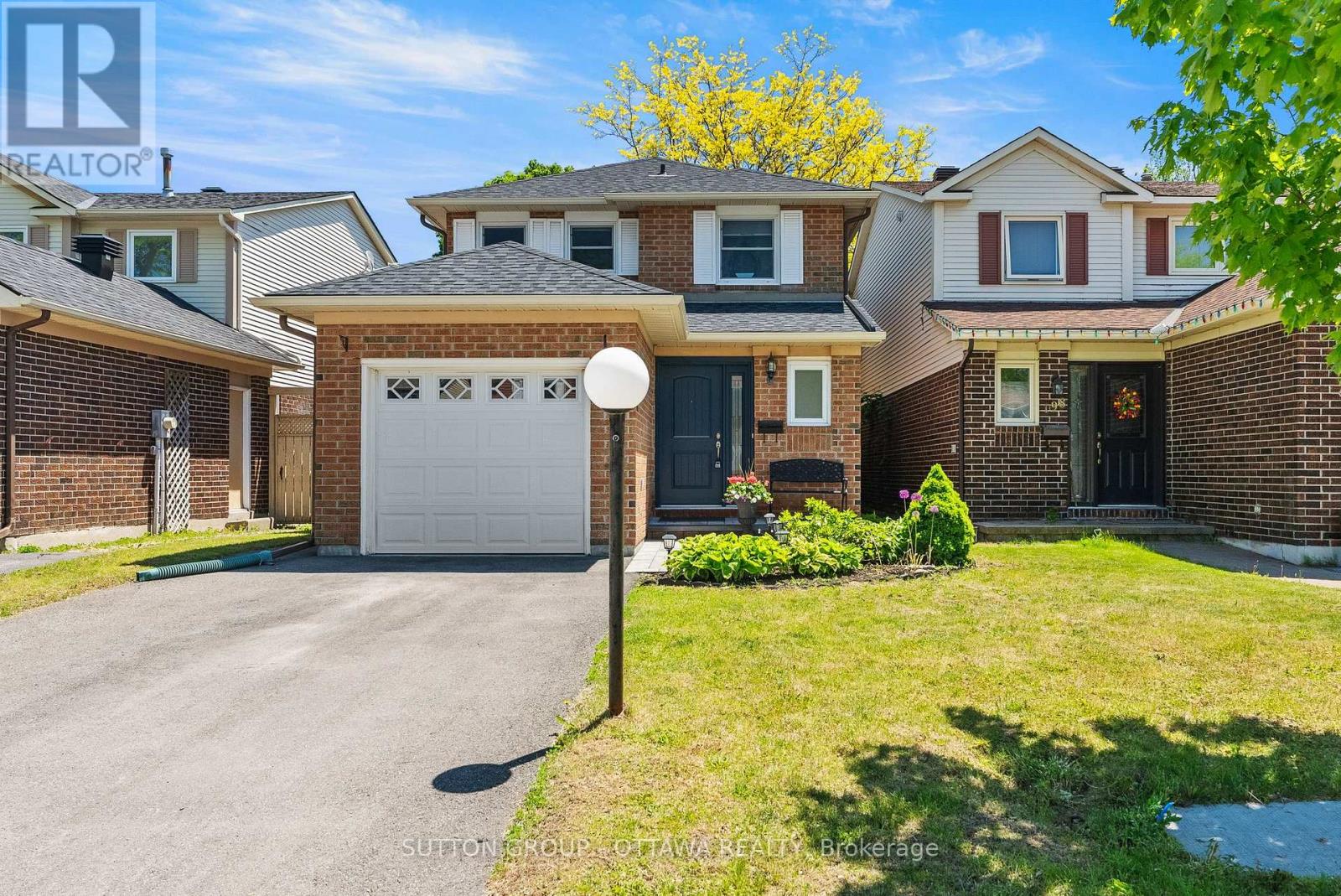 200 MCCURDY DRIVE, Ottawa, Ontario