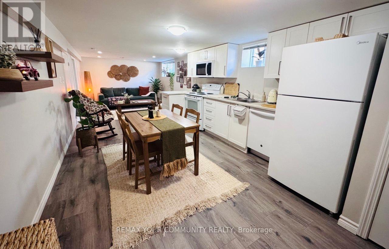Bsmt#1 - 253 Alsace Road, Richmond Hill, Ontario  L4C 2W9 - Photo 4 - N12952046