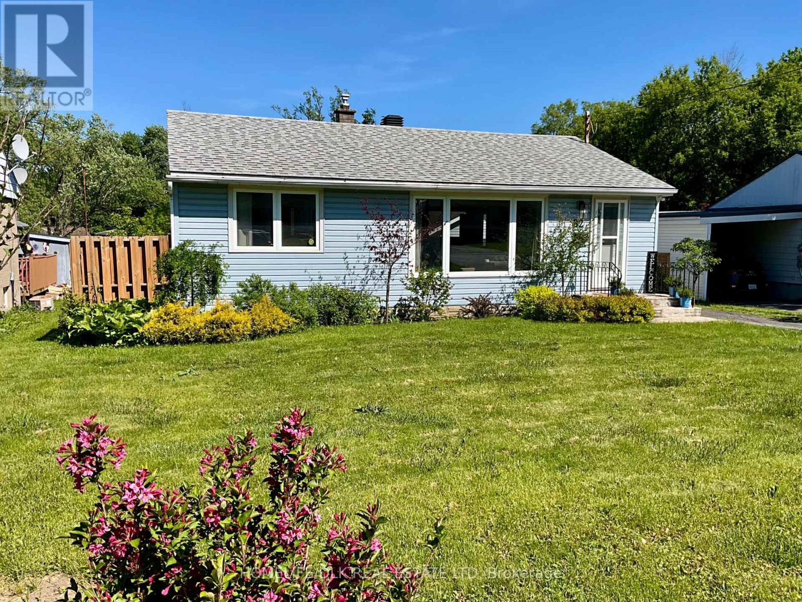 82 Brookview Crescent, Brockville, Ontario  K6V 4P2 - Photo 1 - X13238712