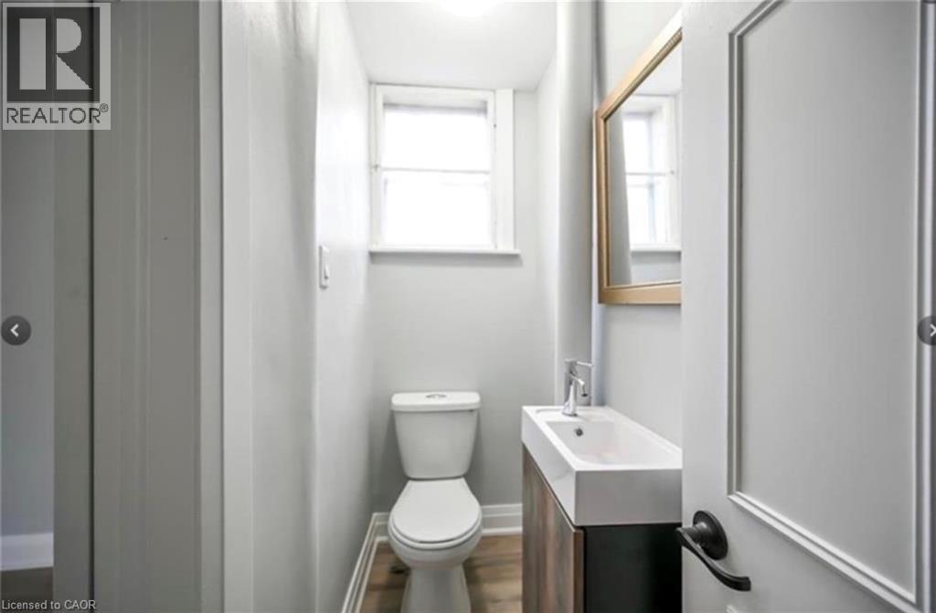 1024 Cannon Street E, Hamilton, Ontario  L8L 2H6 - Photo 11 - 40836654