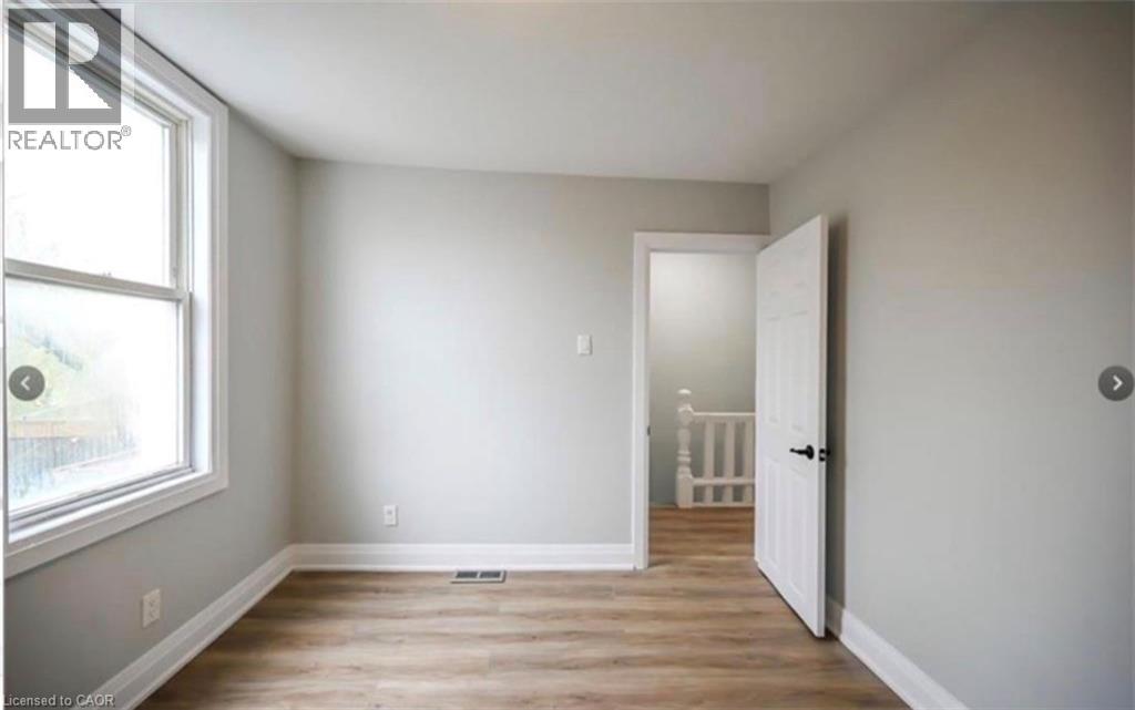 1024 Cannon Street E, Hamilton, Ontario  L8L 2H6 - Photo 13 - 40836654