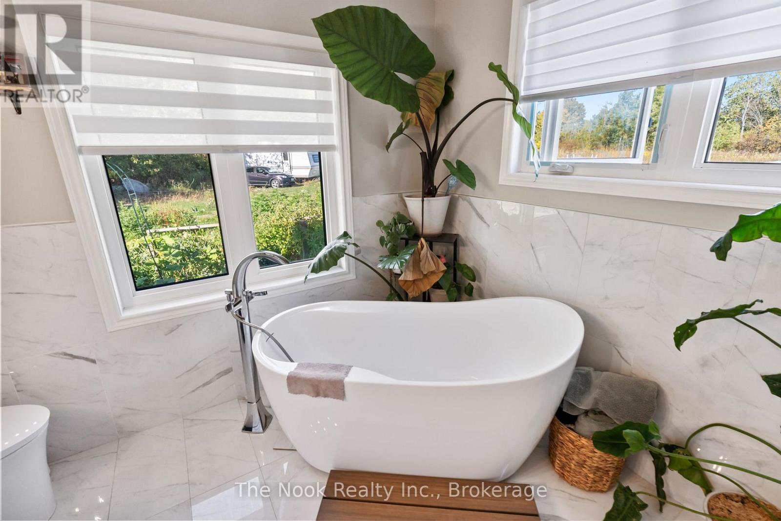 46 Mcguire Beach Road, Kawartha Lakes, Ontario  K0M 2B0 - Photo 6 - X13238610