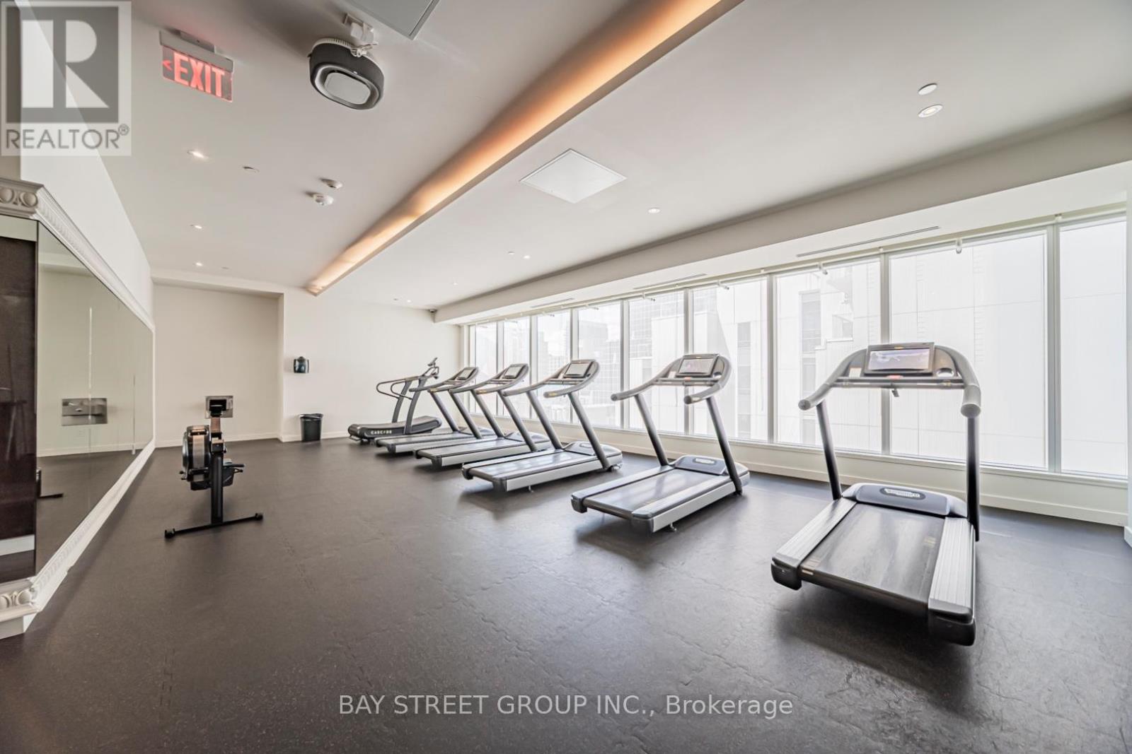 2204 - 197 Yonge Street, Toronto, Ontario  M5B 0C1 - Photo 24 - C13212164